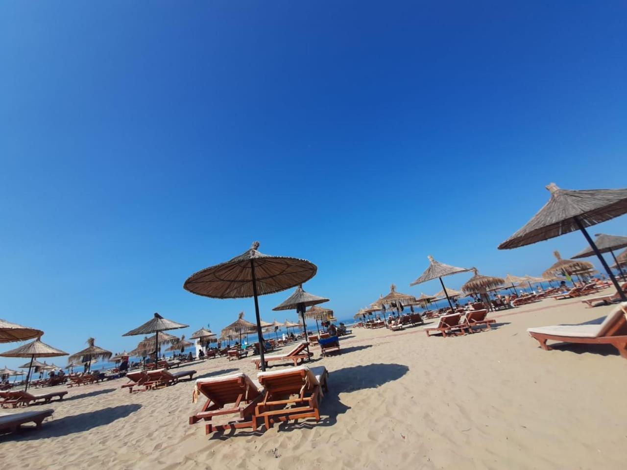 Sea View Studio Дуррес Экстерьер фото